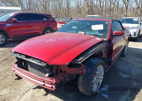 2013 Ford Mustang V6 Premium from USA, damaged, VIN 1ZVBP8EM0D5235518